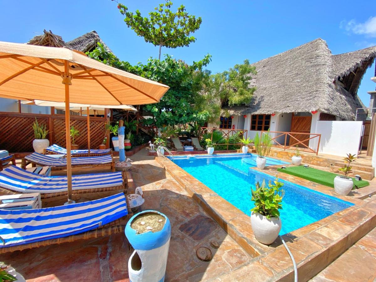Utulivu Bungalow ナングウィ エクステリア 写真