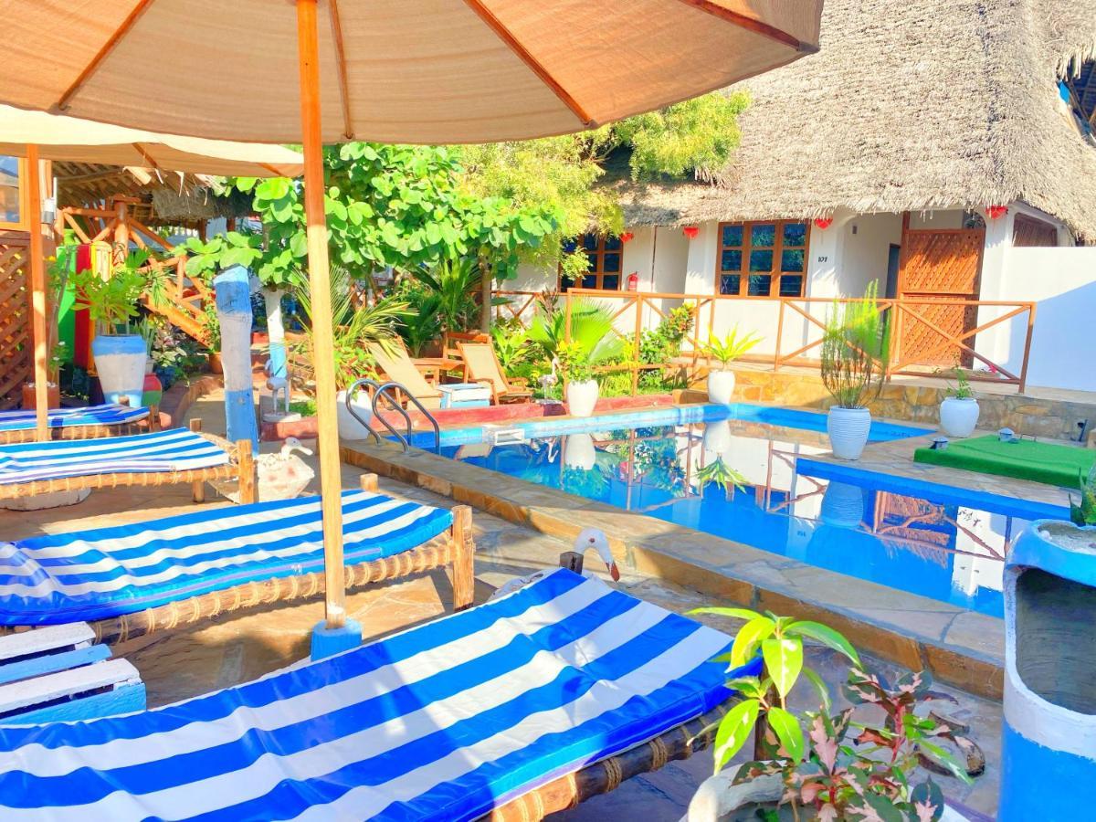 Utulivu Bungalow ナングウィ エクステリア 写真