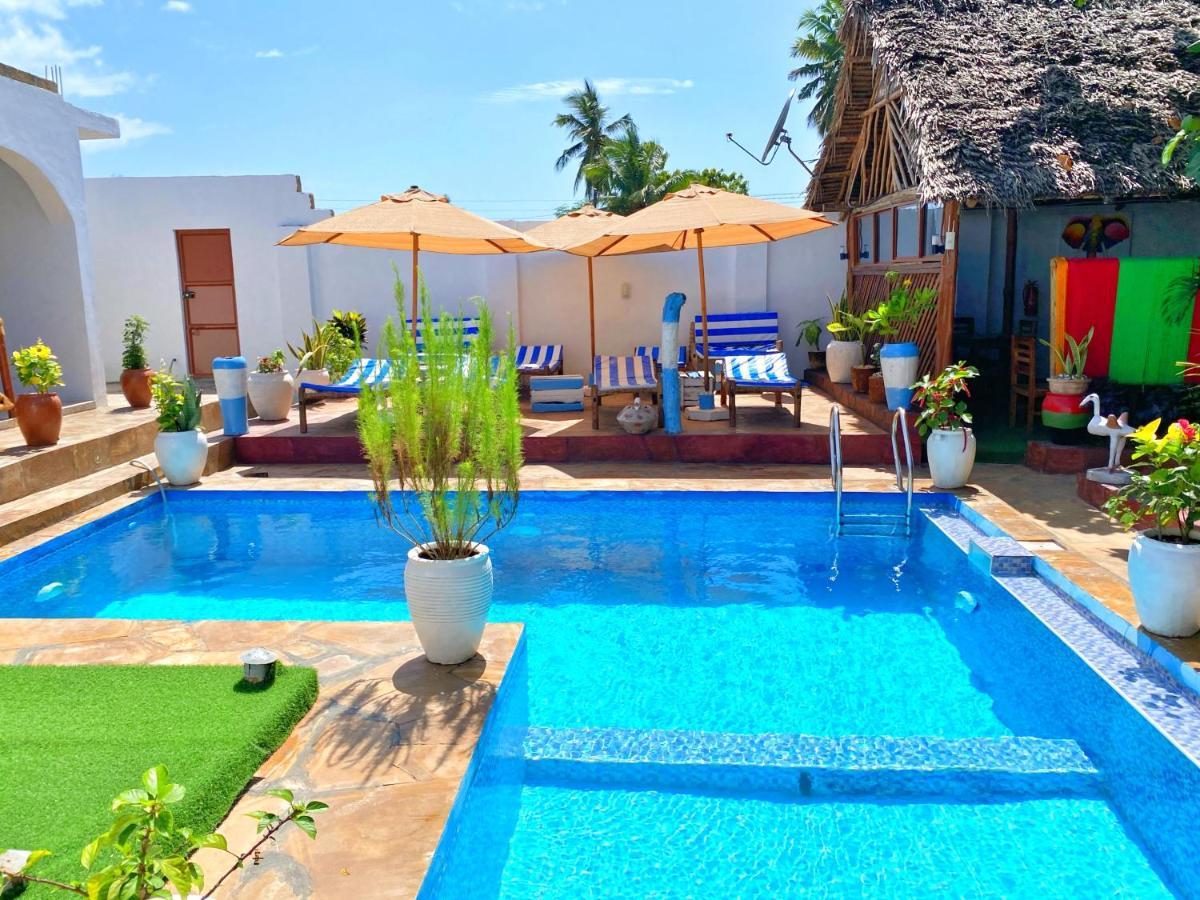 Utulivu Bungalow ナングウィ エクステリア 写真