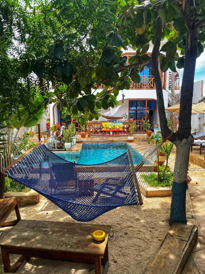 Utulivu Bungalow ナングウィ エクステリア 写真